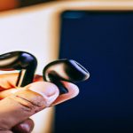 Jak podłączyć słuchawki bezprzewodowe do telefonu?